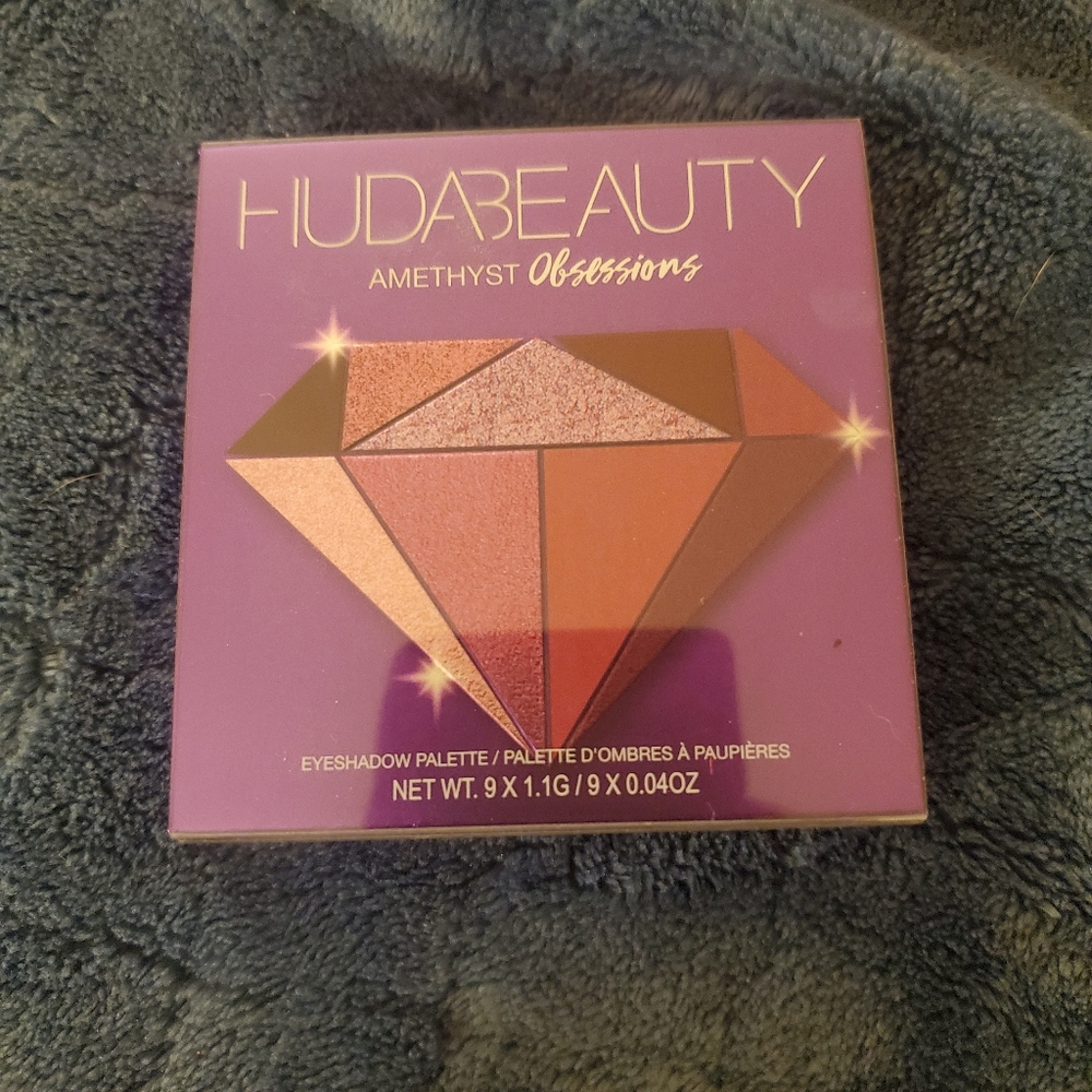 Huda Beauty Amethyst Obsessions Palette